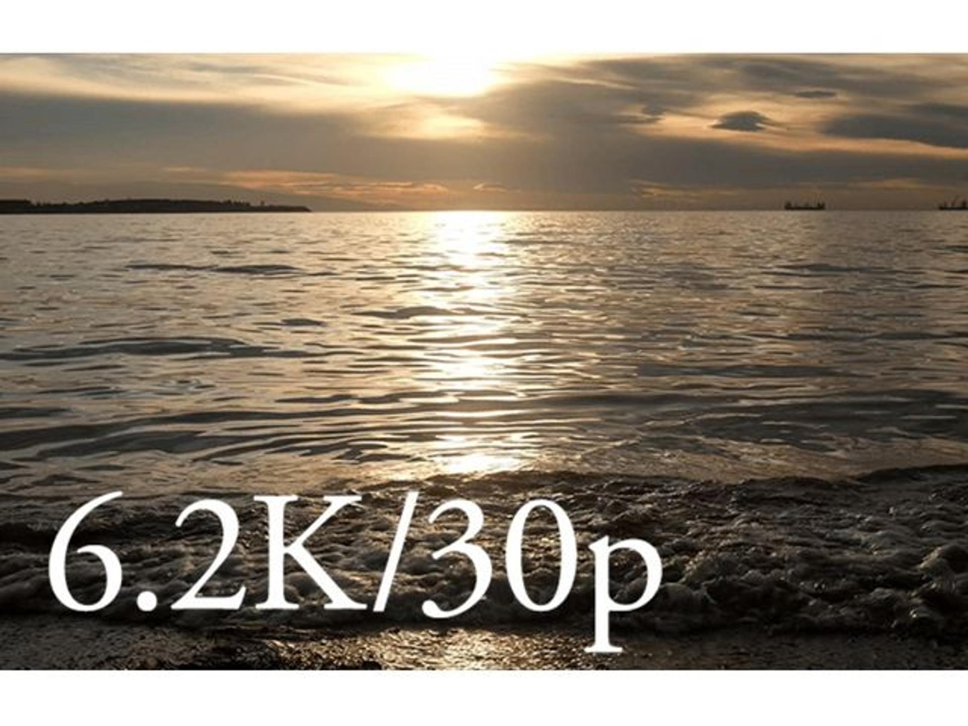 6.2K/30p 4:2:2 10-Bit Internal Recording