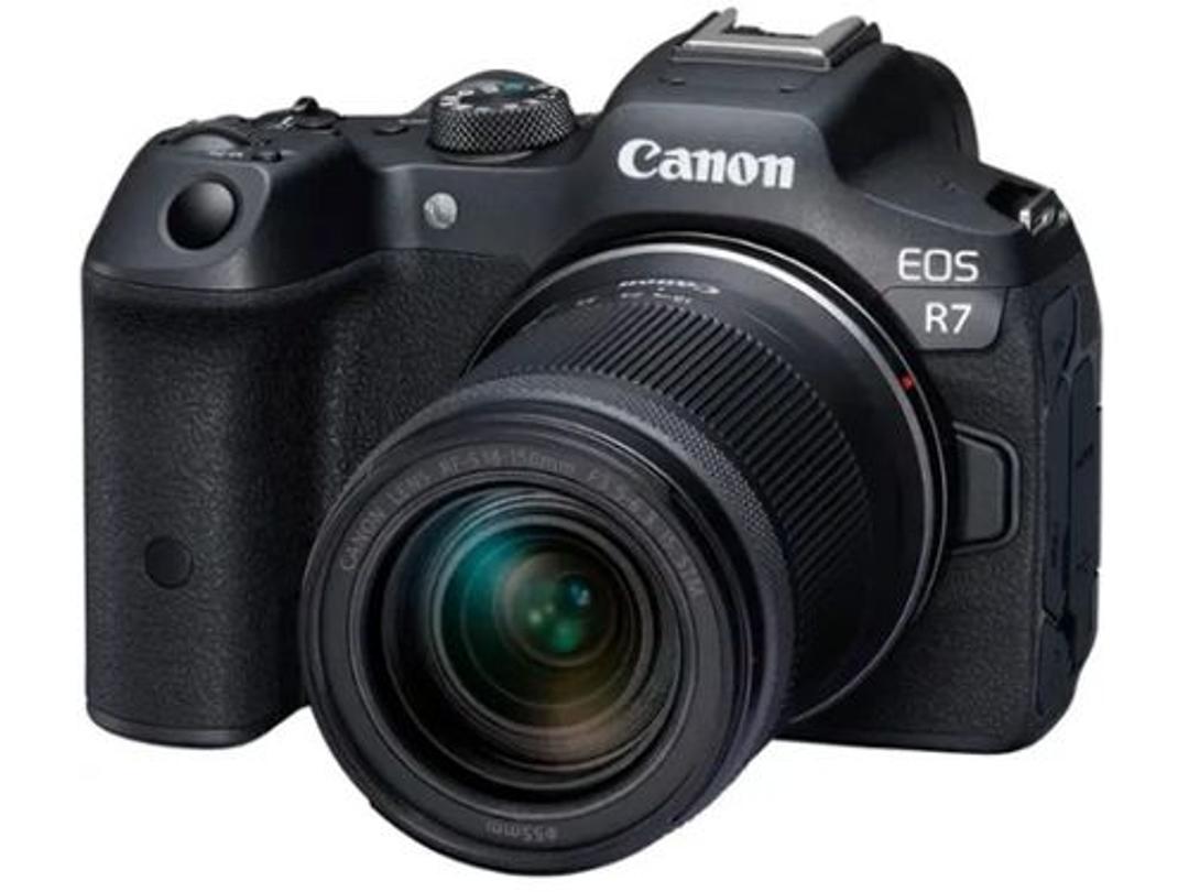 Canon EOS R7 + RF-S 18-150mm Lens Kit